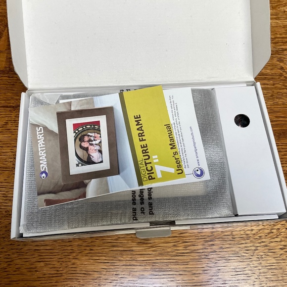 OptiPix Digital picture frame-NIB - Picture 2 of 5